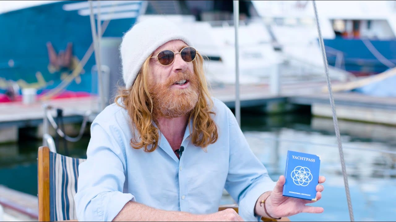 Kees beim Segeln mit YachtPass